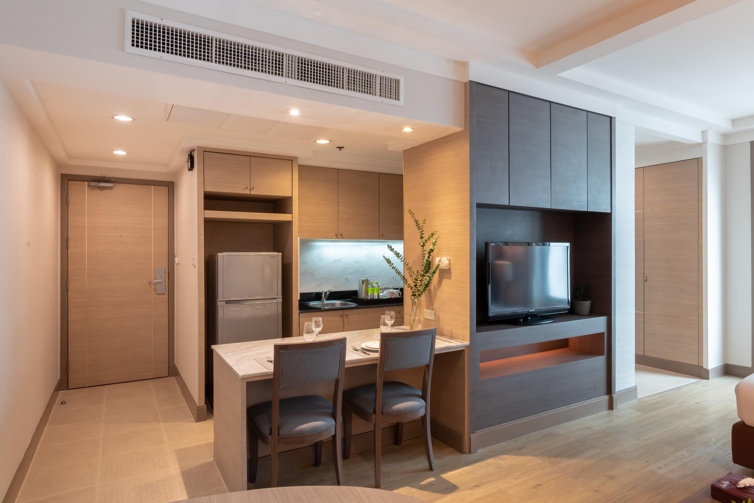 曼谷茉莉城市酒店【SHA Plus+】 外观 照片 A kitchen in a serviced apartment